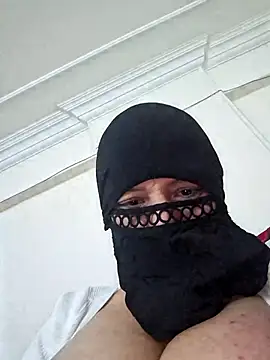 Snapshot of Rozittaa chatting on December 2, 2025, 10:22 pm Rozittaa online show from December 2, 2025, 10:22 pm