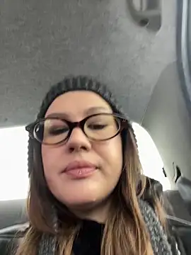 RinaCat online show from November 21, 2025, 5:28 am