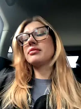 RinaCat online show from September 12, 2025, 5:18 am