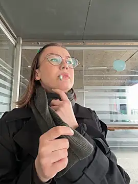 RinaCat online show from April 15, 2026, 5:24 am