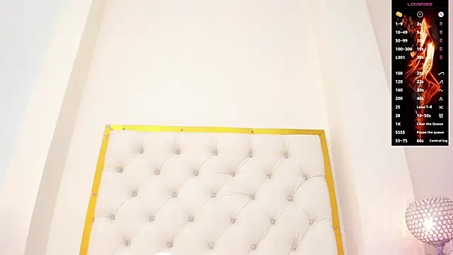 Snapshot of Donnapaul chatting on November 24, 2025, 12:16 pm Donnapaul online show from November 24, 2025, 12:16 pm