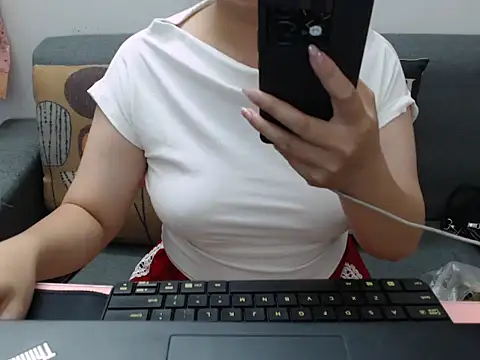 Snapshot of Haruka95 chatting on May 2, 2026, 4:39 am Haruka95 online show from May 2, 2026, 4:39 am