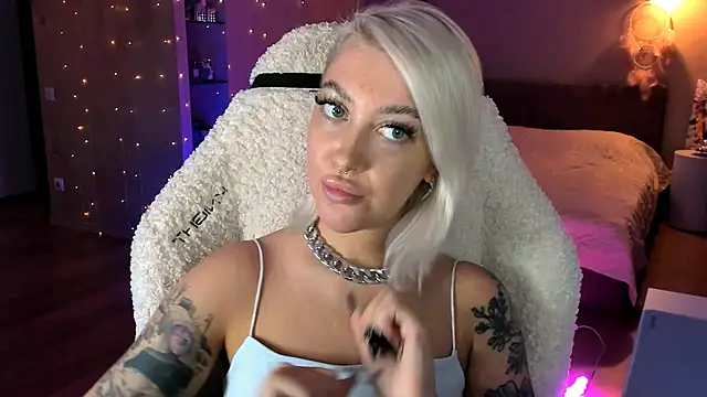 Snapshot of tykioty_Miley chatting on November 14, 2025, 12:09 pm tykioty Miley online show from November 14, 2025, 12:09 pm