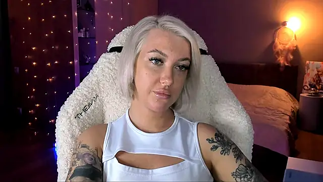 Snapshot of tykioty_Miley chatting on January 28, 2025, 3:46 pm tykioty Miley online show from January 28, 2025, 3:46 pm