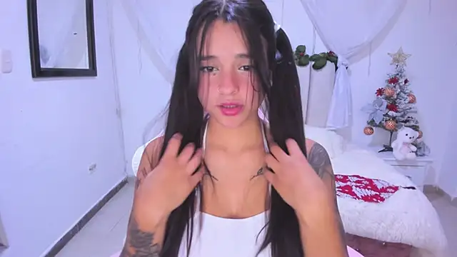 Snapshot of keiilaa chatting on December 4, 2025, 8:19 pm keiilaa online show from December 4, 2025, 8:19 pm