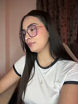 Snapshot of soy_paulina chatting on March 31, 2026, 5:31 am soy paulina online show from March 31, 2026, 5:31 am