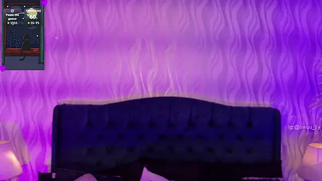 ANNE HONEY55 online show from April 19, 2026, 12:55 am