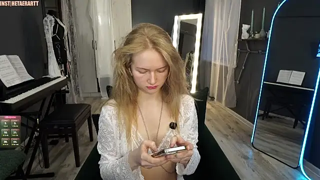 Alexandra Demore online show from May 31, 2026, 7:36 pm