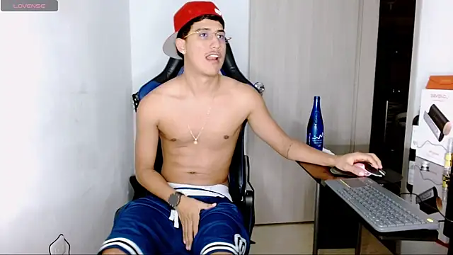Snapshot of Juan_da01 chatting on September 10, 2025, 11:37 pm Juan da01 online show from September 10, 2025, 11:37 pm