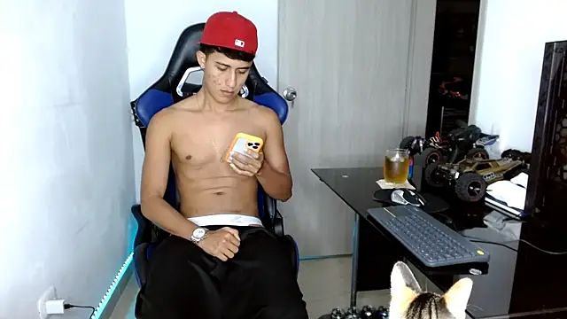 Snapshot of Juan_da01 chatting on March 7, 2025, 4:13 am Juan da01 online show from March 7, 2025, 4:13 am