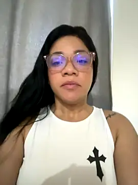 ashley Tompson1 online show from November 1, 2025, 11:04 am