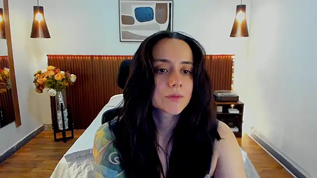 Snapshot of KatherineBond chatting on June 22, 2026, 6:38 pm KatherineBond online show from June 22, 2026, 6:38 pm