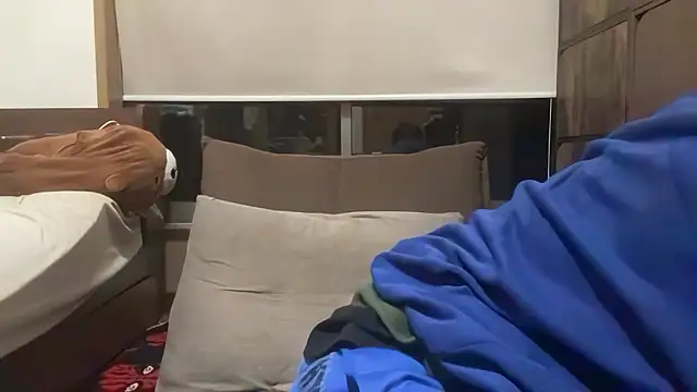 Snapshot of nihs1 chatting on March 13, 2026, 2:22 pm nihs1 online show from March 13, 2026, 2:22 pm