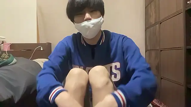 Snapshot of nihs1 chatting on March 11, 2026, 2:33 pm nihs1 online show from March 11, 2026, 2:33 pm