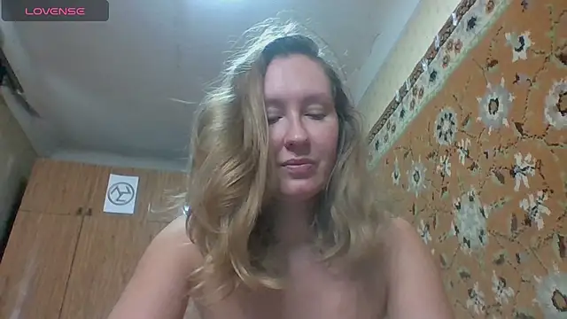 AnnaXLovers online show from September 20, 2025, 8:41 am