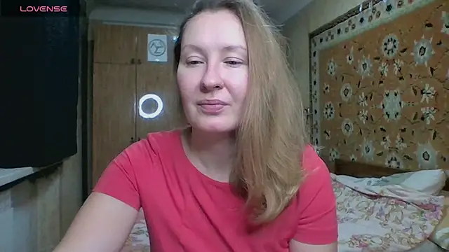 AnnaXLovers online show from November 12, 2025, 6:50 am