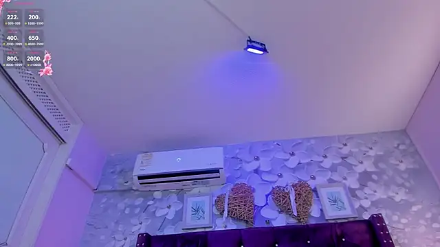 Danee 19  online show from March 13, 2026, 12:10 pm