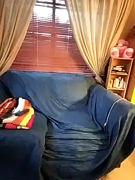 Snapshot of Bayou_Woman68 chatting on December 4, 2025, 9:03 pm Bayou Woman68 online show from December 4, 2025, 9:03 pm