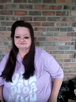 Snapshot of Bayou_Woman68 chatting on November 6, 2025, 10:25 pm Bayou Woman68 online show from November 6, 2025, 10:25 pm