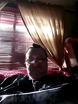 Snapshot of Bayou_Woman68 chatting on November 9, 2025, 4:00 pm Bayou Woman68 online show from November 9, 2025, 4:00 pm