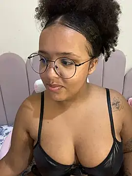 Snapshot of 99_Lilith chatting on January 21, 2025, 11:34 pm 99 Lilith online show from January 21, 2025, 11:34 pm