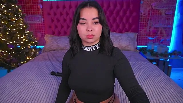 SusieWood online show from January 14, 2026, 8:56 pm