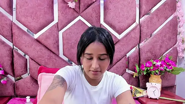 Snapshot of milly_print chatting on March 9, 2025, 3:01 am milly print online show from March 9, 2025, 3:01 am