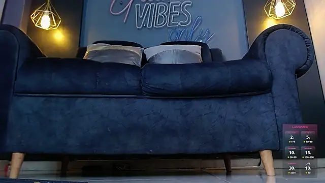 LOLIITA  LOVE online show from April 9, 2026, 4:35 pm