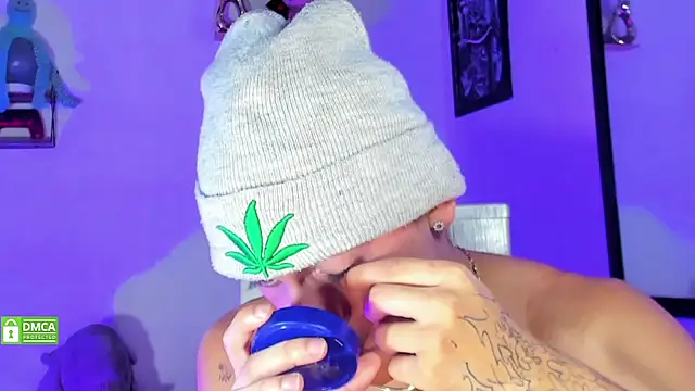 Snapshot of visaelX chatting on March 22, 2025, 4:37 pm visaelX online show from March 22, 2025, 4:37 pm