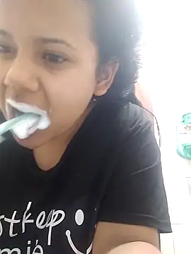 Snapshot of _Miaaleon chatting on September 10, 2025, 10:14 am Miaaleon online show from September 10, 2025, 10:14 am