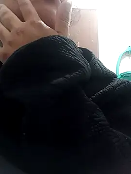  Miaaleon online show from March 9, 2026, 9:24 am