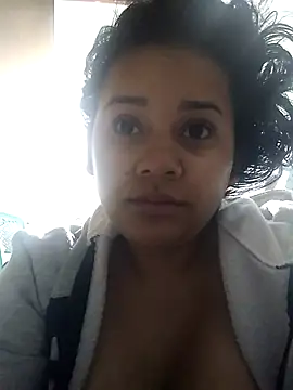 Snapshot of _Miaaleon chatting on October 12, 2025, 10:05 am Miaaleon online show from October 12, 2025, 10:05 am