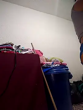 Snapshot of _Miaaleon chatting on October 14, 2025, 12:22 am Miaaleon online show from October 14, 2025, 12:22 am