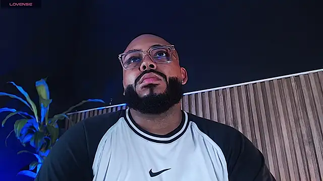 Snapshot of DilanJonnes_ chatting on January 29, 2025, 10:11 pm DilanJonnes  online show from January 29, 2025, 10:11 pm