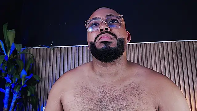 Snapshot of DilanJonnes_ chatting on February 17, 2025, 2:20 am DilanJonnes  online show from February 17, 2025, 2:20 am