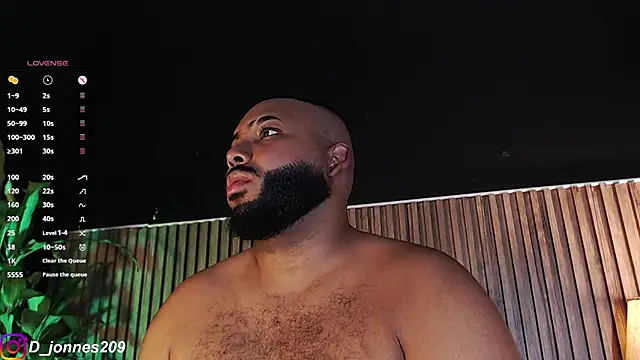 Snapshot of DilanJonnes_ chatting on October 2, 2025, 8:34 pm DilanJonnes  online show from October 2, 2025, 8:34 pm