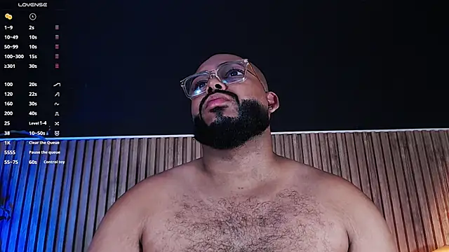 Snapshot of DilanJonnes_ chatting on February 13, 2025, 1:29 am DilanJonnes  online show from February 13, 2025, 1:29 am