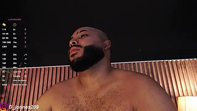 Snapshot of DilanJonnes_ chatting on September 20, 2025, 10:48 pm DilanJonnes  online show from September 20, 2025, 10:48 pm