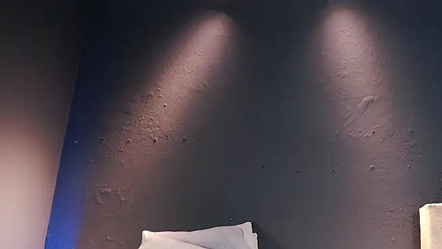 DilanJonnes  online show from February 27, 2026, 8:52 pm