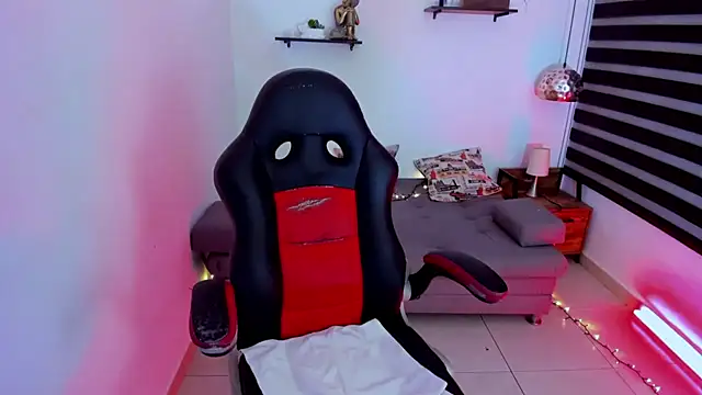 Melanny lopez18 online show from February 14, 2025, 12:41 am