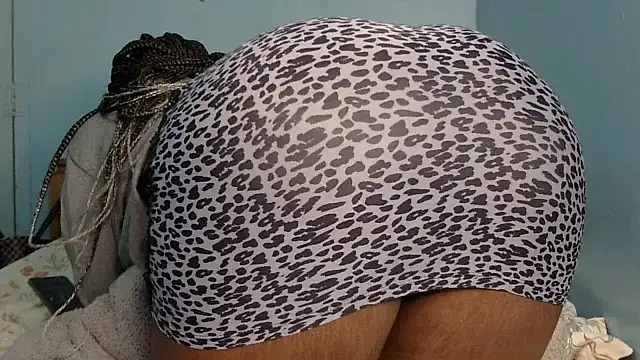 Snapshot of medinahswee chatting on November 24, 2025, 4:18 pm medinahswee online show from November 24, 2025, 4:18 pm