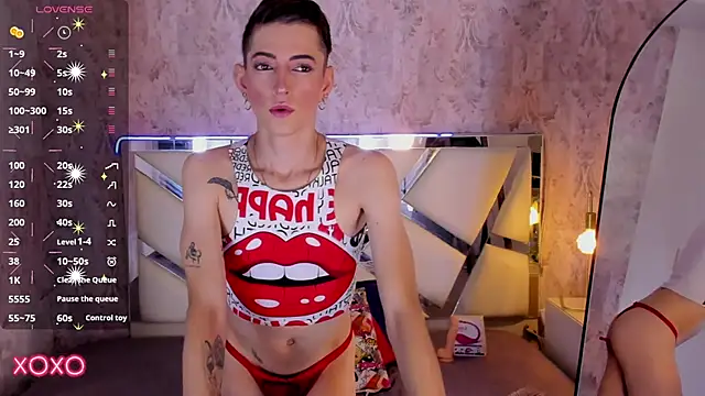 Snapshot of dominic_thailor chatting on November 16, 2025, 2:00 pm dominic thailor online show from November 16, 2025, 2:00 pm