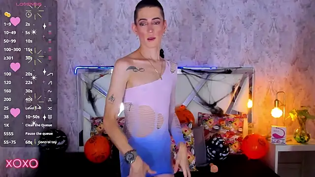 Snapshot of dominic_thailor chatting on October 7, 2025, 2:29 pm dominic thailor online show from October 7, 2025, 2:29 pm