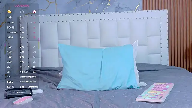 indianschoolgirl online show from February 4, 2026, 7:31 pm