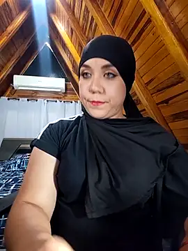 AmbarBurhan online show from April 18, 2026, 5:59 pm