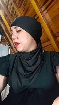 AmbarBurhan online show from October 2, 2025, 4:10 pm