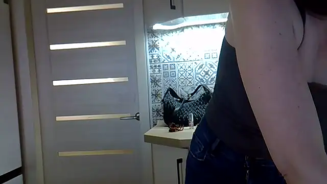 Snapshot of NkPulse chatting on November 9, 2025, 11:58 am NkPulse online show from November 9, 2025, 11:58 am