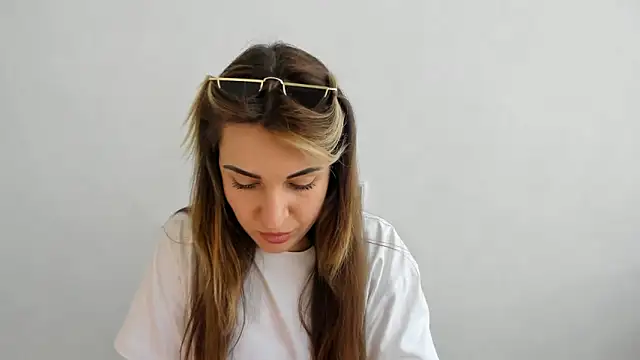 Summmmersky online show from March 21, 2025, 12:06 pm