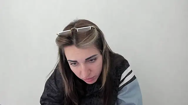 Summmmersky online show from March 8, 2025, 5:22 pm