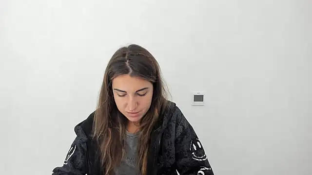 Summmmersky online show from October 4, 2025, 8:27 am